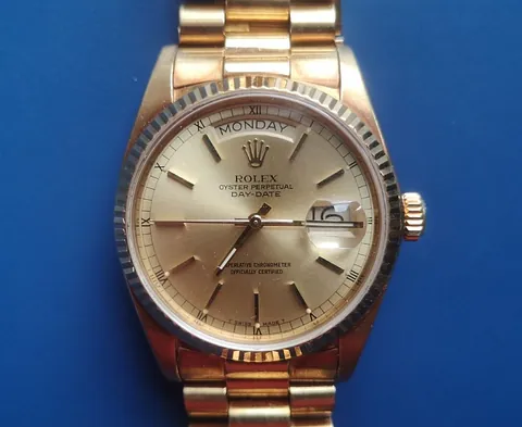 1970's gent's 18ct gold Rolex Oyster Day/Date wrist watch with original box & paperwork